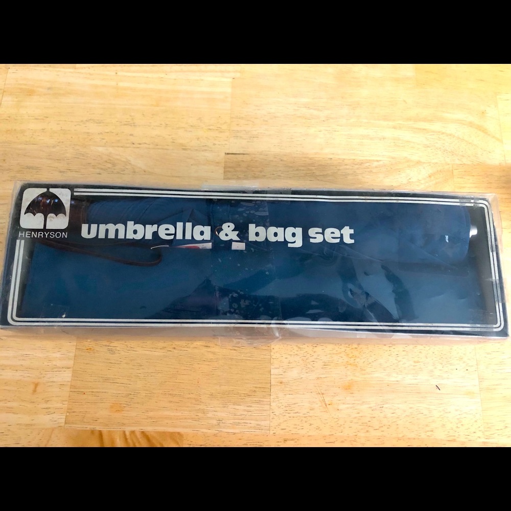 New Vintage Henryson Totes Blue Umbrella & Bag